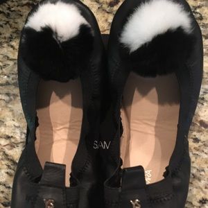 PRICE FIRM Yosi Samra Pom Pom Whisper Flats size 9